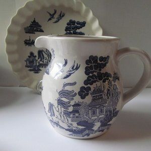Blue Willow Pitcher Blue Willow Decor Japan Blue willow china Willow ware Juice